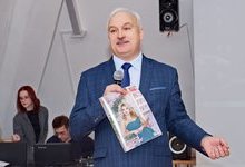 редактор журнала Андрей Думанский